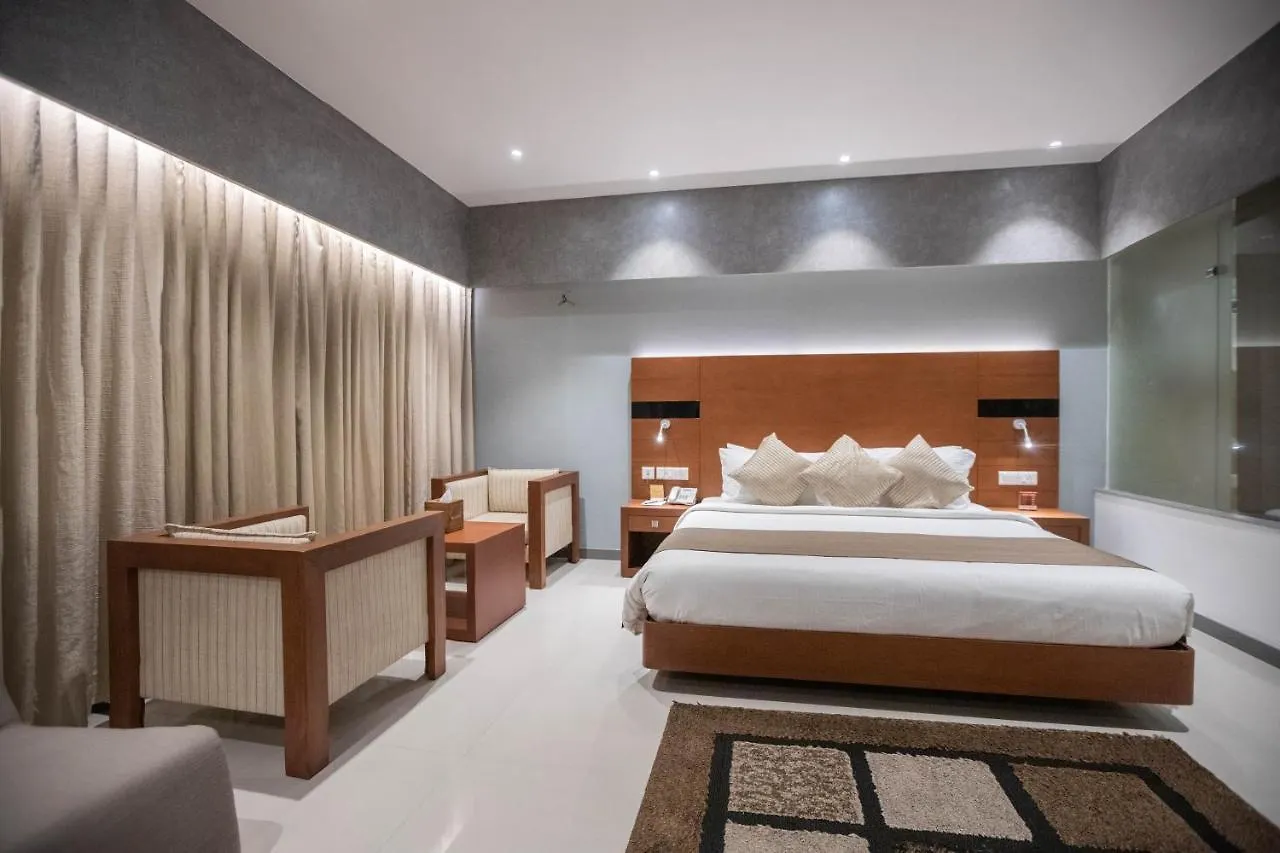 Hotel Niya Regency Thrissur