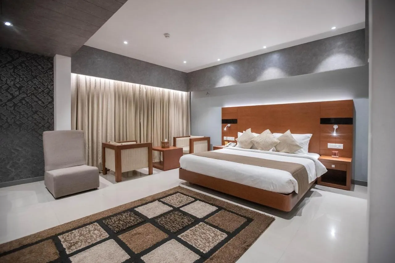 Hotel Niya Regency Thrissur 4*,  India