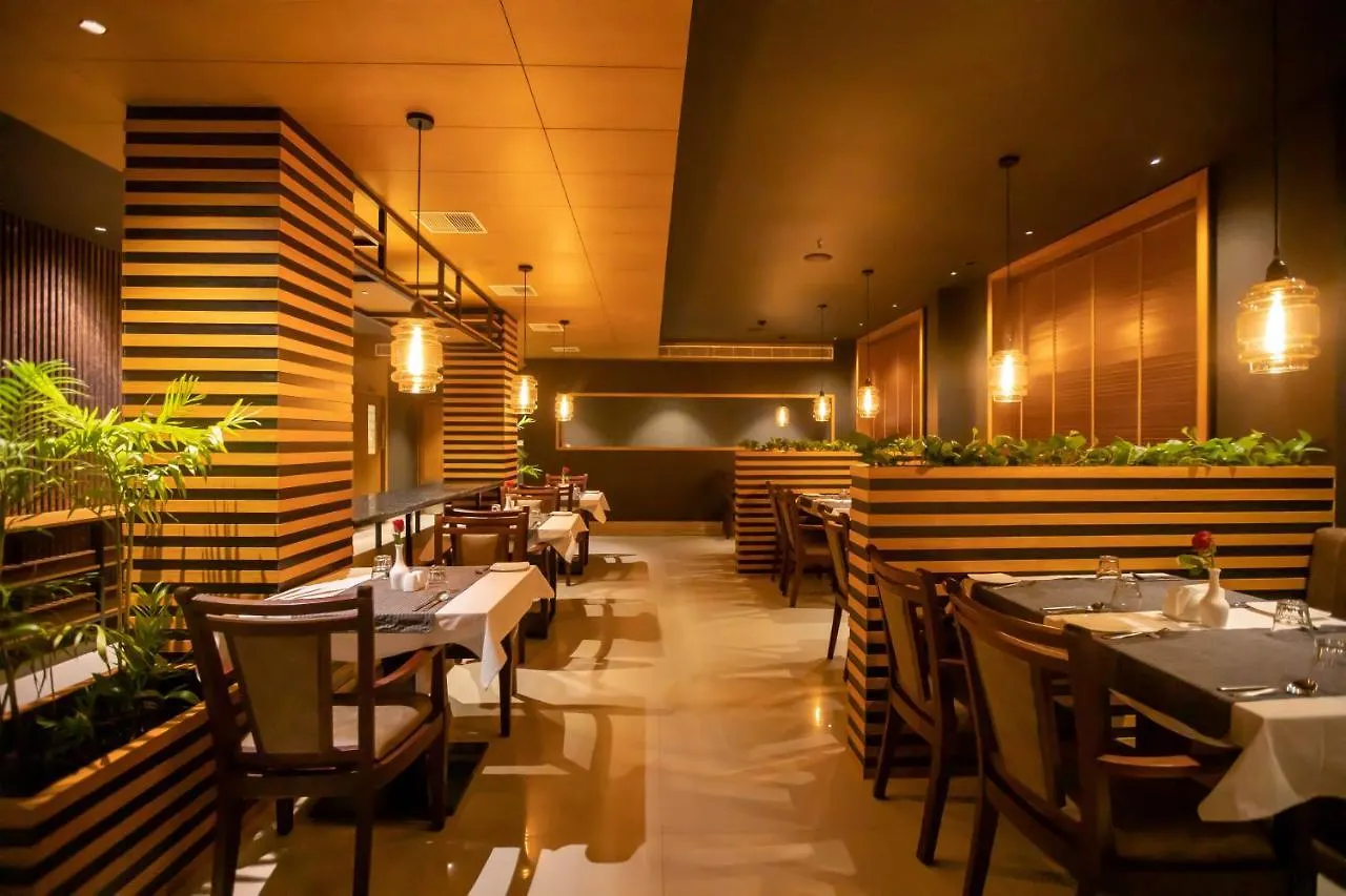 Hotel Niya Regency Thrissur 4*,