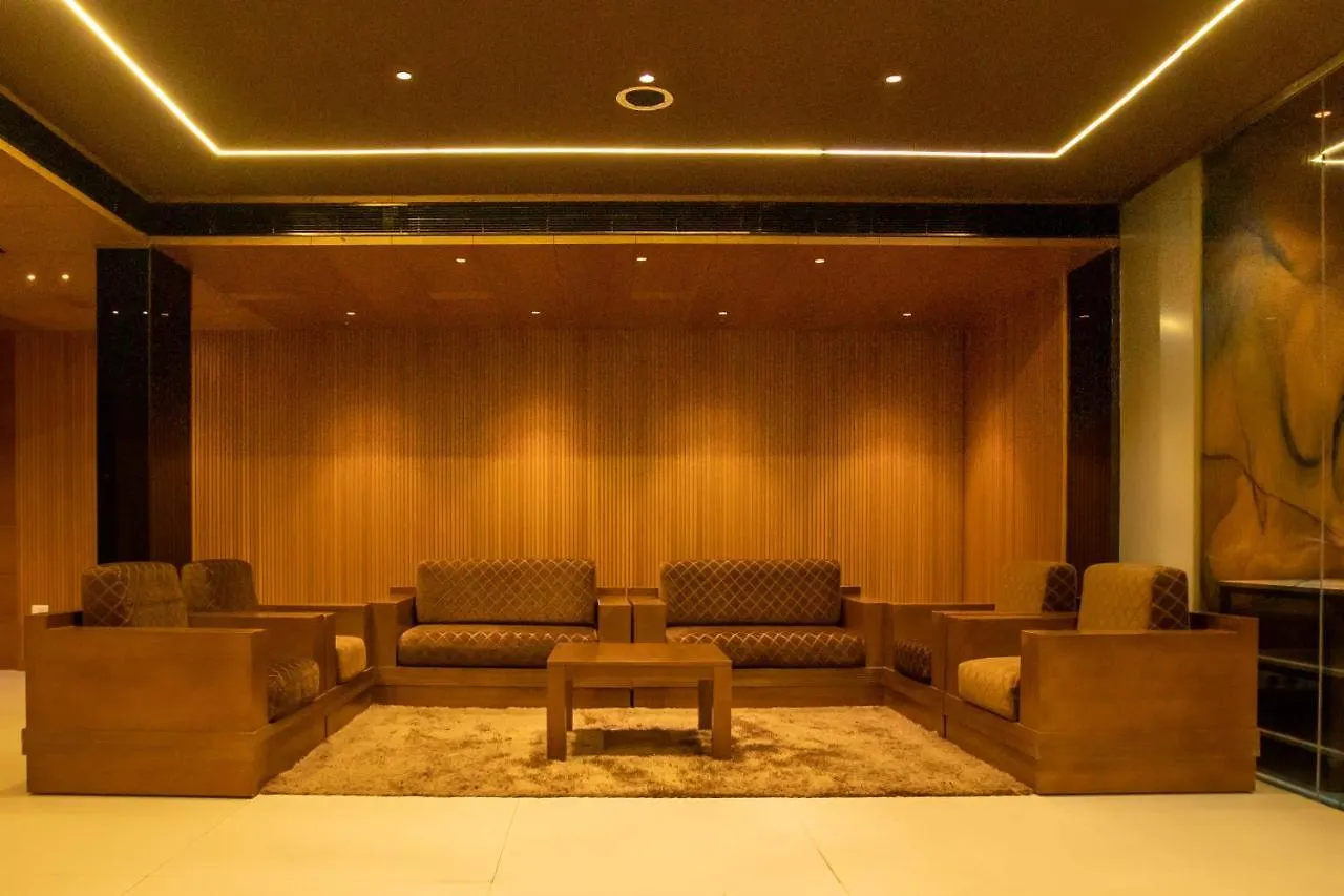 Hotel Niya Regency Thrissur